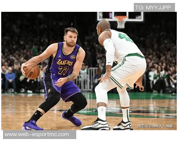 东契奇称赞字母哥争抢球权展现尊重裁判初始态度引发热议